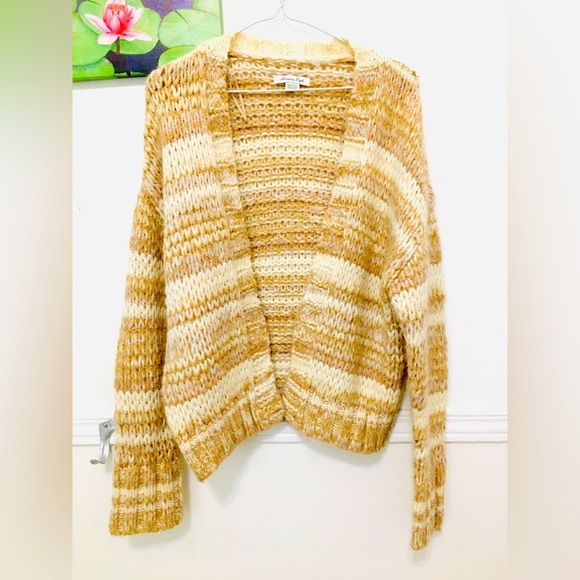 American Eagle Outfitters Sweaters - American‎ Eagle nwot cardigan oversized